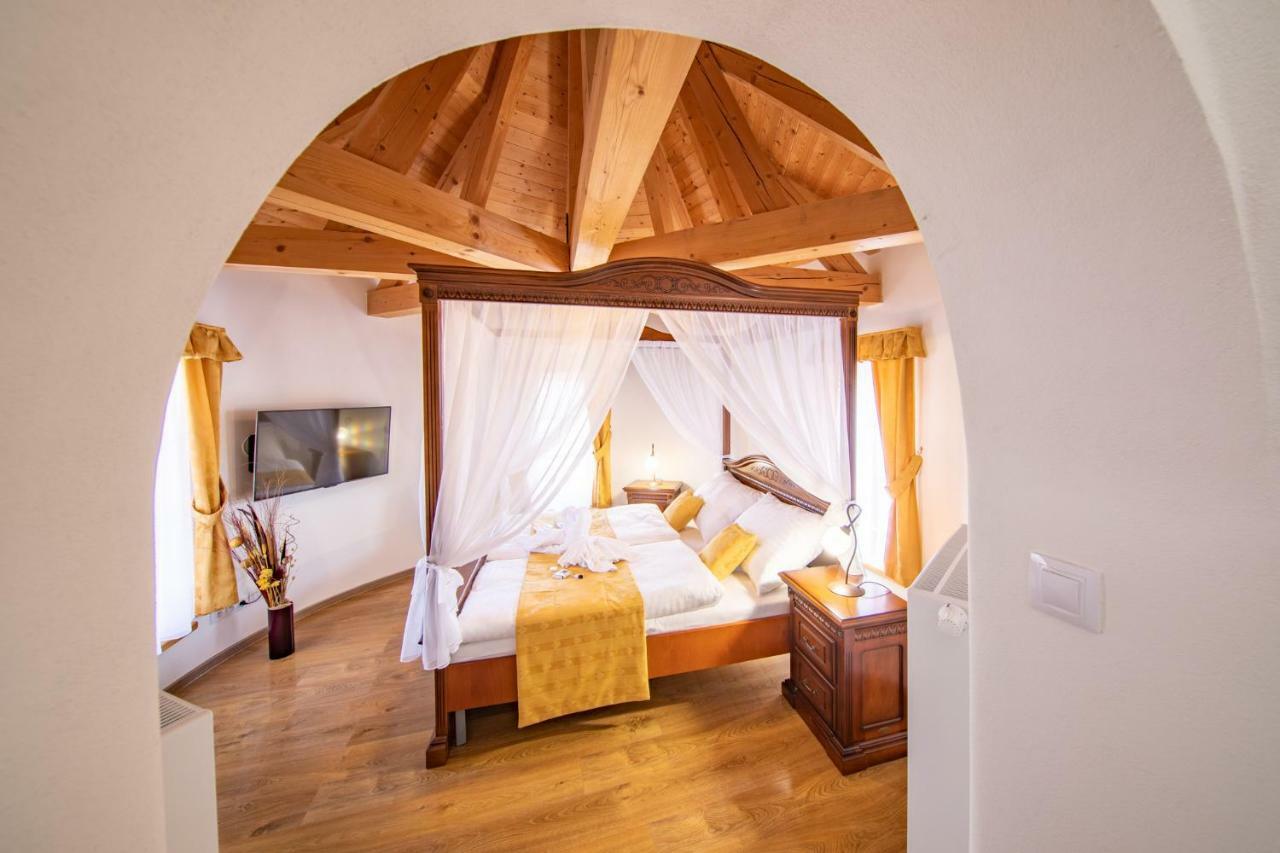 Residence Safari Resort - Chateau Borovany  Exterior photo